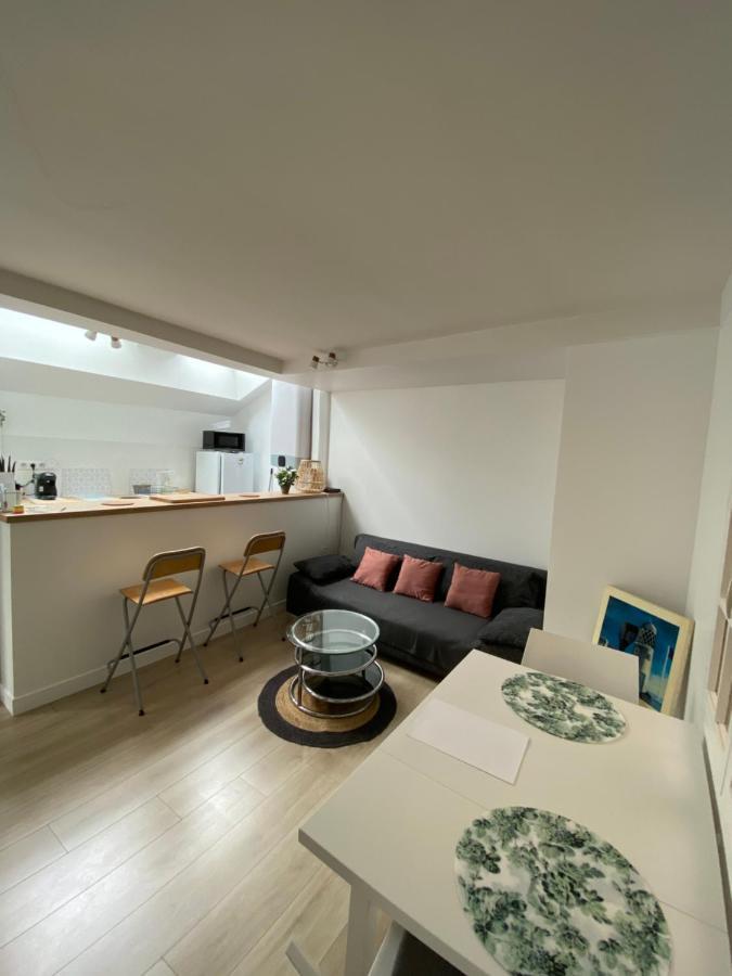 Paris Louvre Apartment Exterior photo